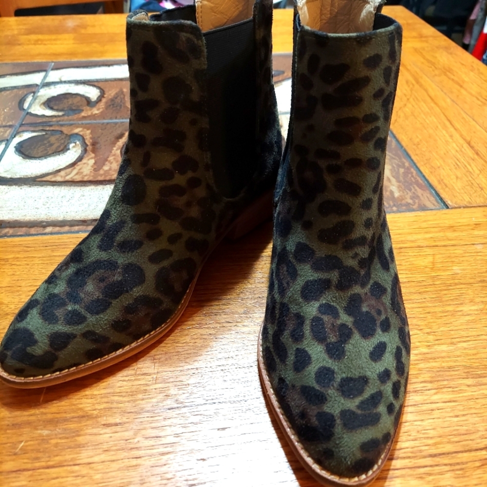 - A Rider Girl leopard gray and black 7 evening out rodeo festival fall